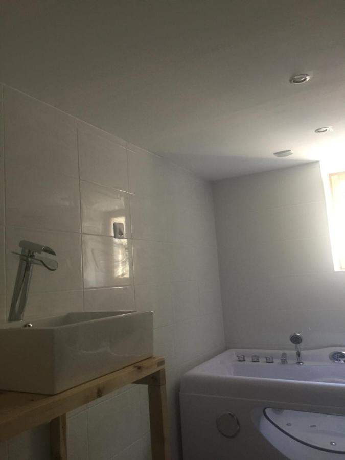 Chambres D'Hotes La Voute Volonne Ngoại thất bức ảnh